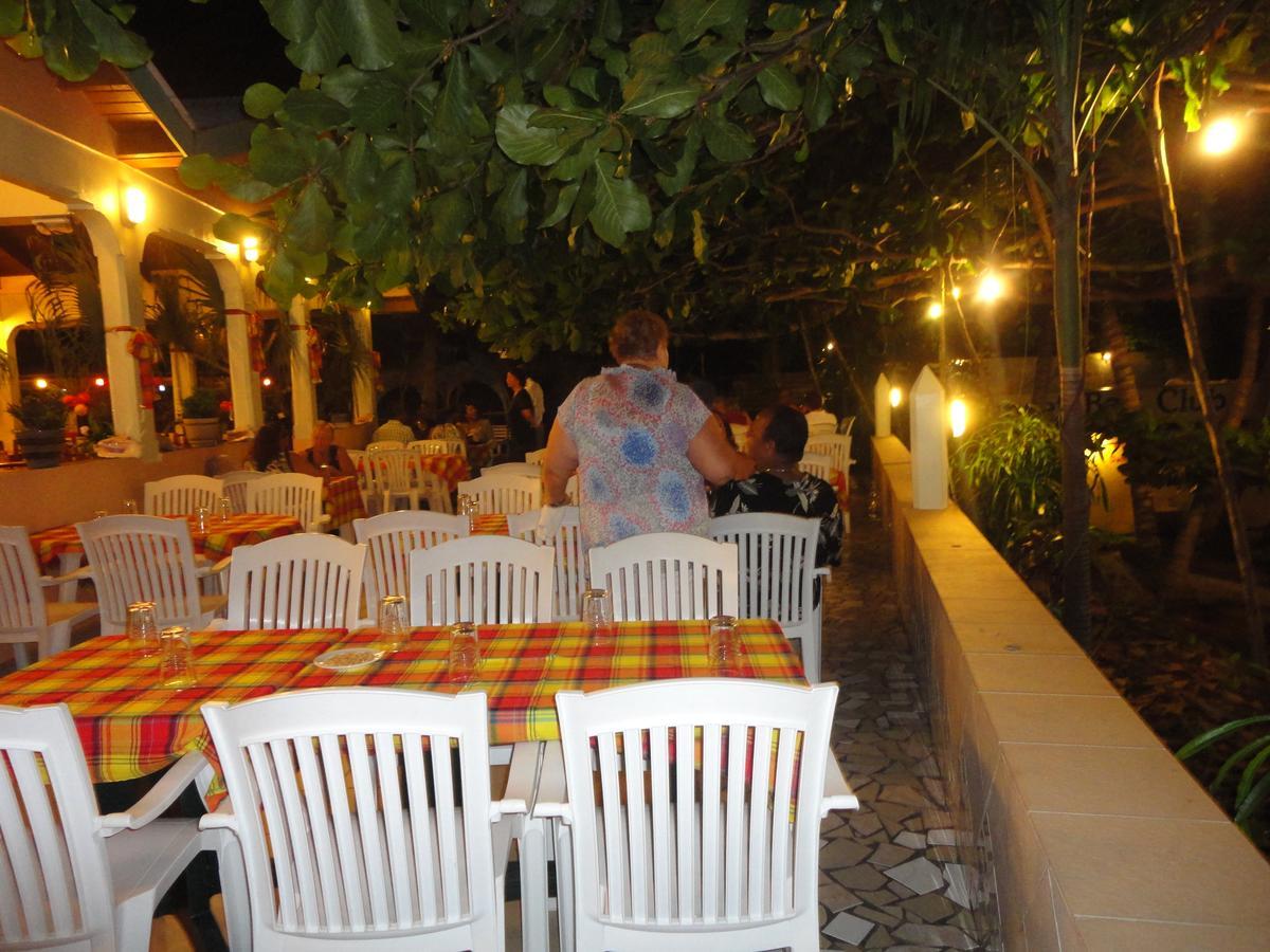 Sunset Bay Club All Inclusive Colihaut 외부 사진